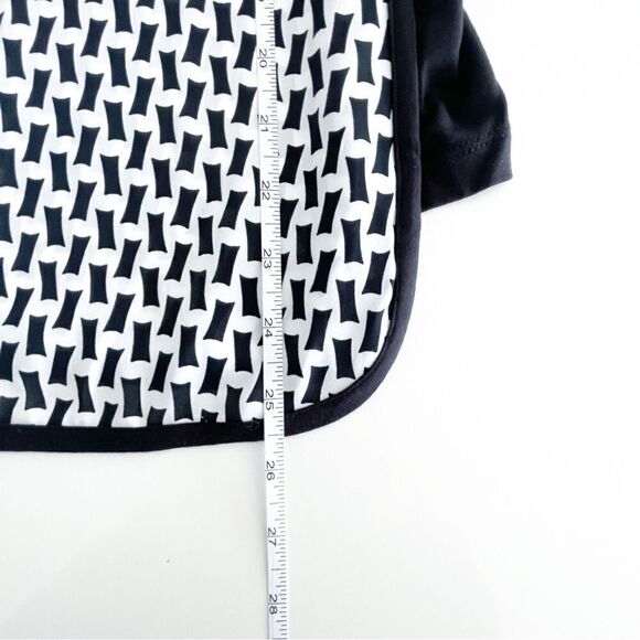 Bianca Nygard Blouse Black White Curved Bottom Women's M Stretchy Side Panels - Picture 7 of 7